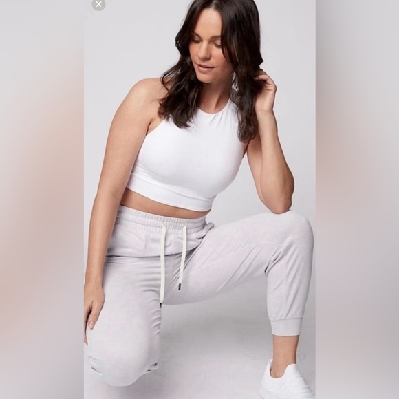 NWT FEAT ROAM JOGGERS - LIGHT LAVENDER - Picture 1 of 4